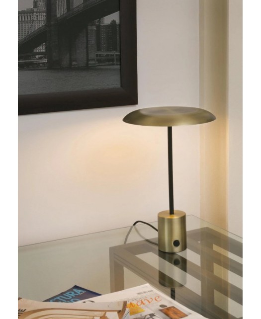 Lampe à poser SHI, luminaire design dispo sur Lumi-Création